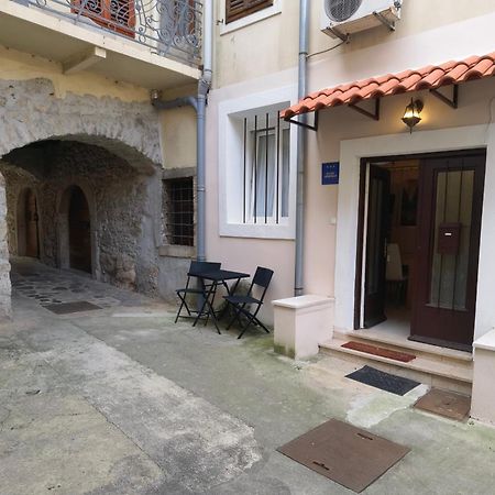 Apartment Zlatko , Ten Steps To The Sea Opatija Exterior foto