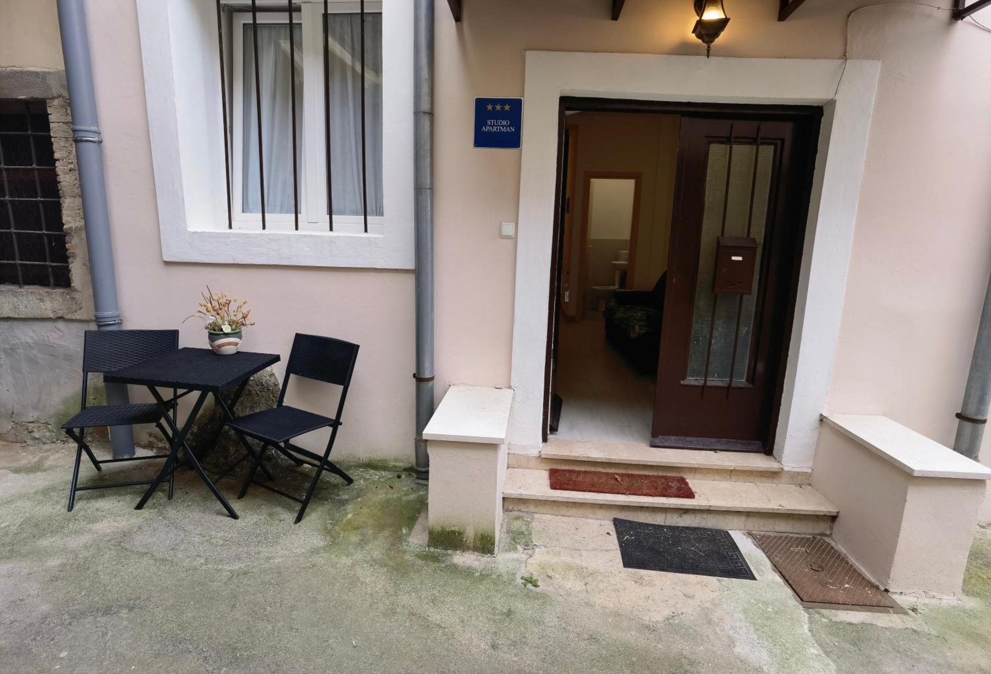 Apartment Zlatko , Ten Steps To The Sea Opatija Exterior foto