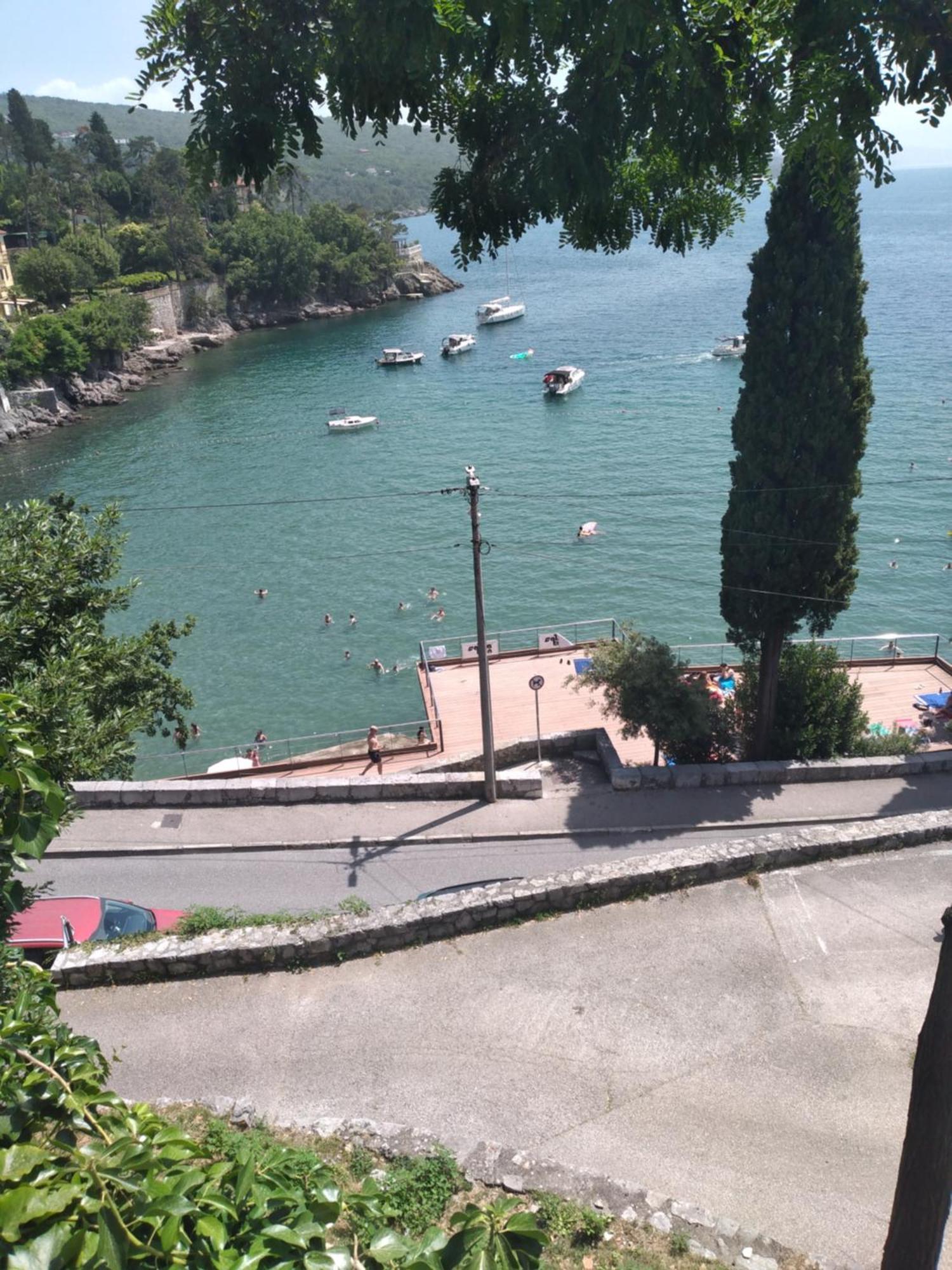 Apartment Zlatko , Ten Steps To The Sea Opatija Exterior foto